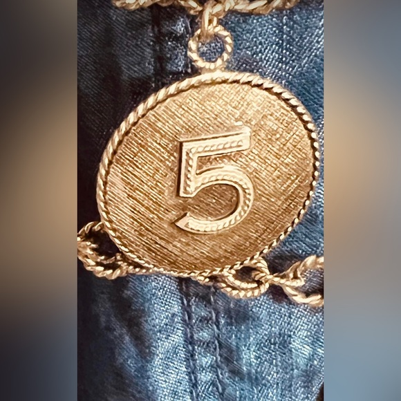 Authentic CHANEL B 13P No.5 CC Chain Belt/Necklace - Picture 7 of 16
